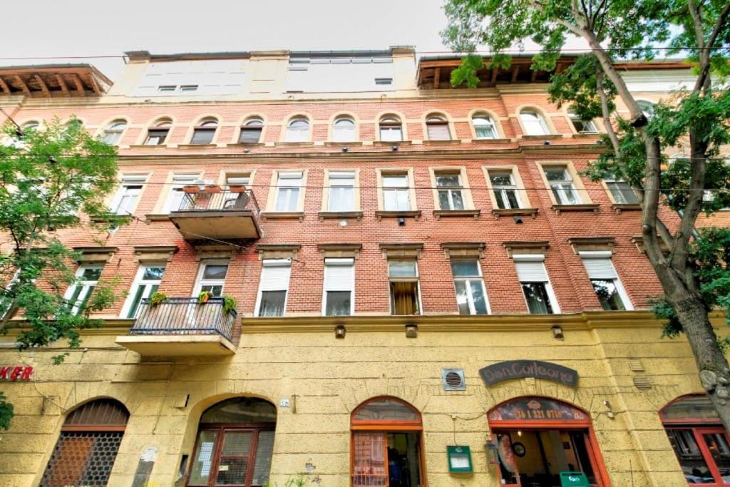 Nefelejcs Near The Keleti Railway Station Apartment Budapest Exterior photo